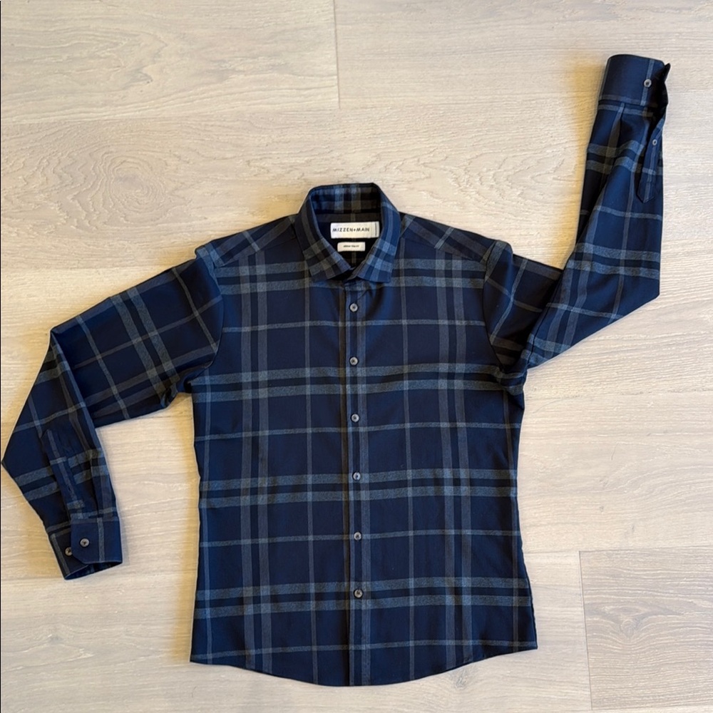 Mizzen+Main Black and Gray Casual Button Down Shirt